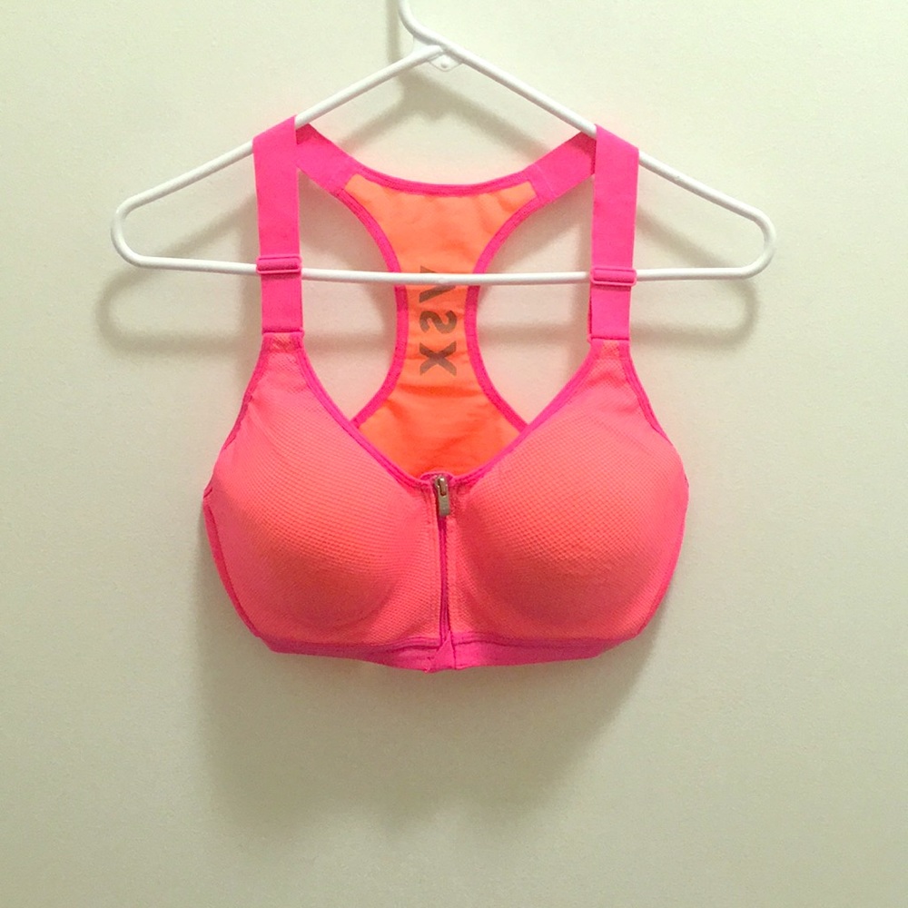 Never worn Victoria’s Secret sports bra